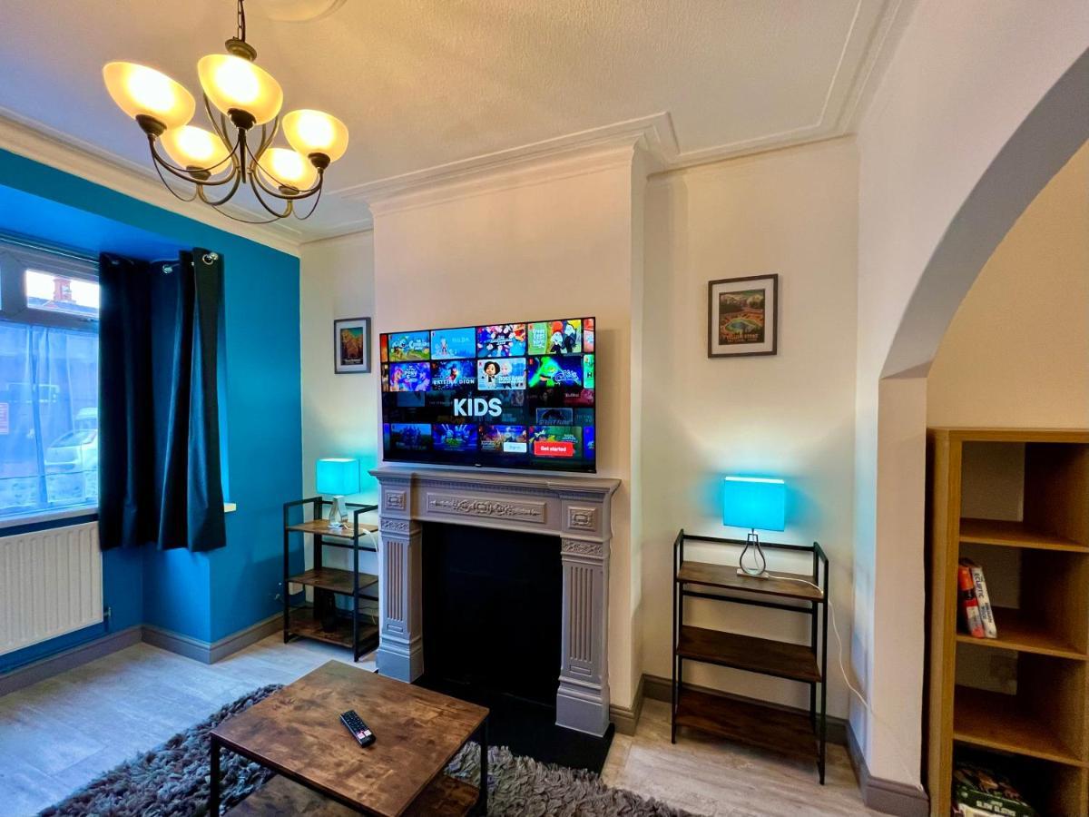 Bramhall House - Great For Contractors Or Family Holidays Клиторпс Экстерьер фото