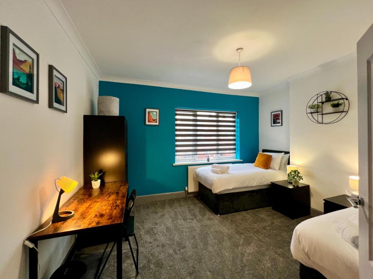 Bramhall House - Great For Contractors Or Family Holidays Клиторпс Экстерьер фото