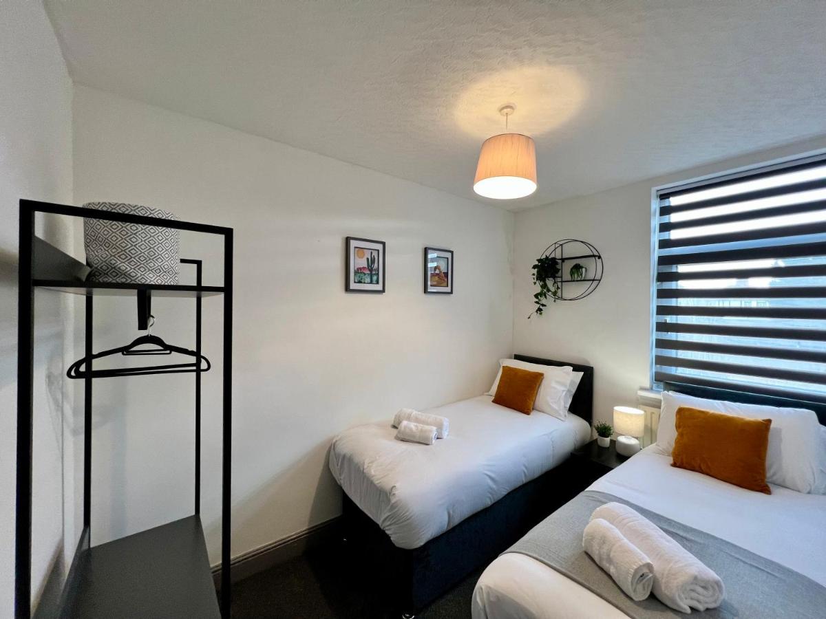 Bramhall House - Great For Contractors Or Family Holidays Клиторпс Экстерьер фото